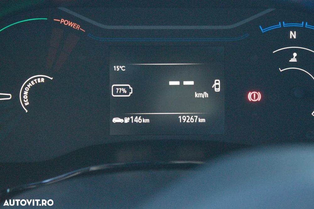 Dacia Spring Expression - 12