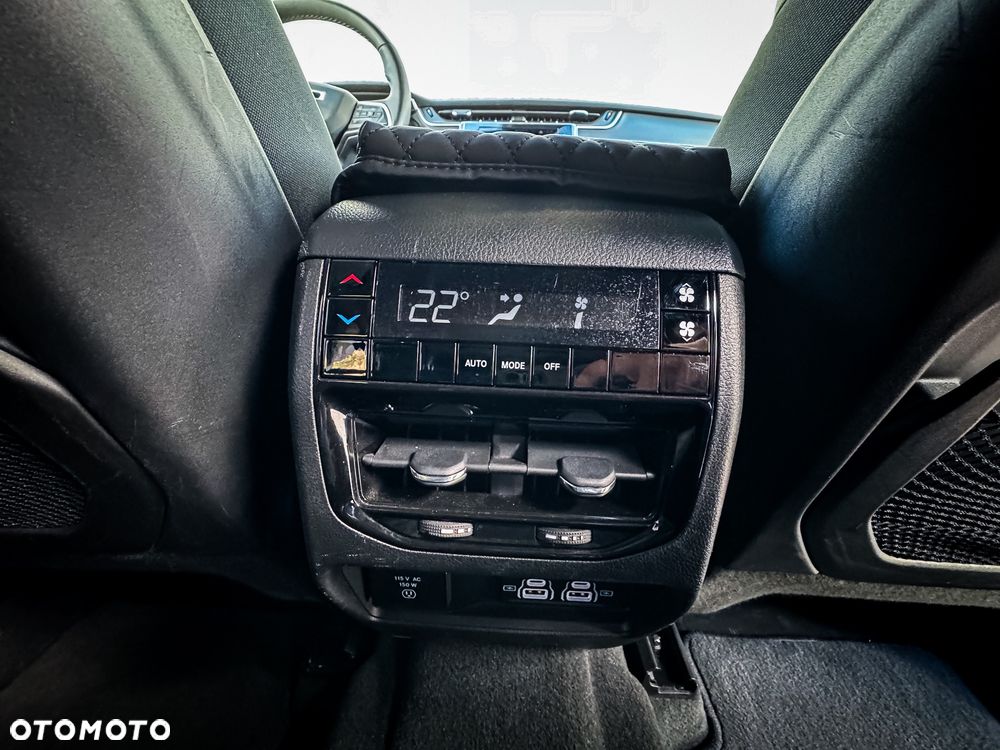 Jeep Grand Cherokee 3.6 V6 Pentastar 4WD Automatik Laredo - 24