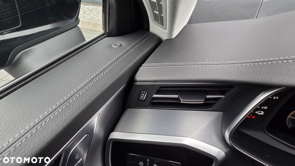 Audi A6 Avant 55 TFSI e quattro S tronic S line - 25