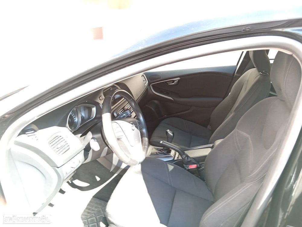 Volvo V40 2017 photo 4