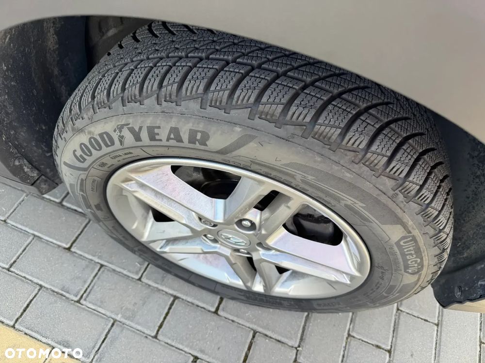 Hyundai Kona - 33