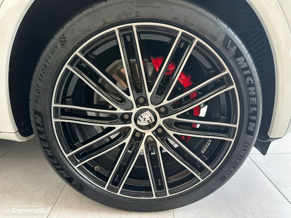 Porsche Cayenne Tiptronic S - 10
