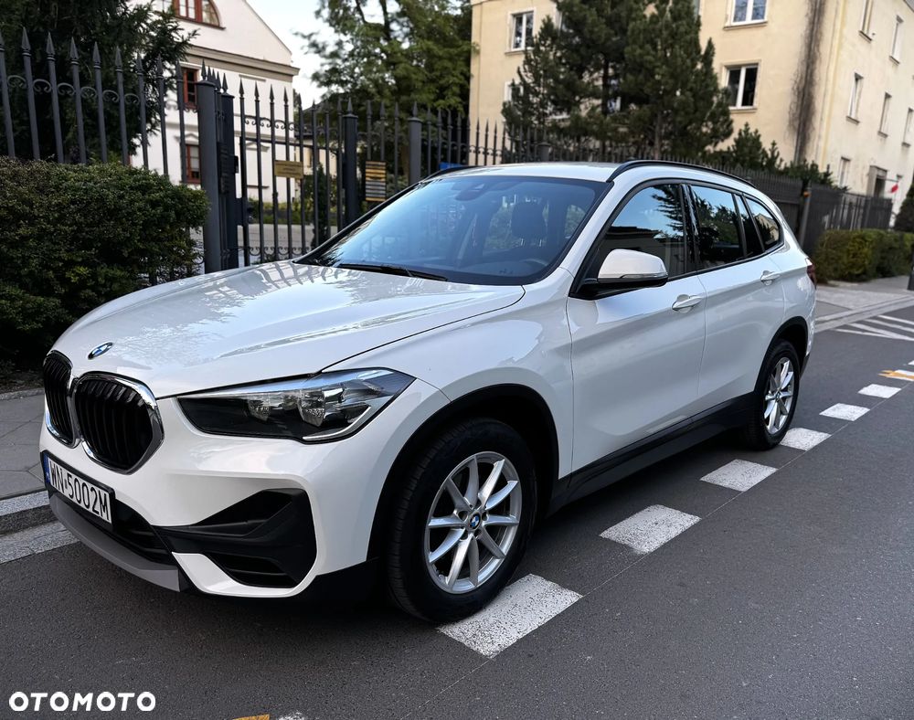 BMW X1 sDrive18i - 16