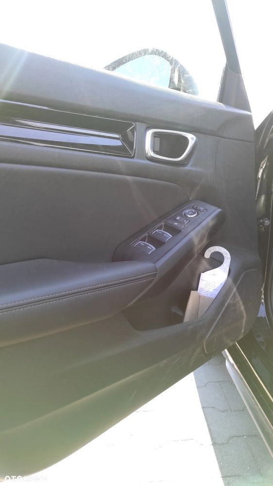 Honda Civic 1.5 i-VTEC Turbo CVT Prestige - 32