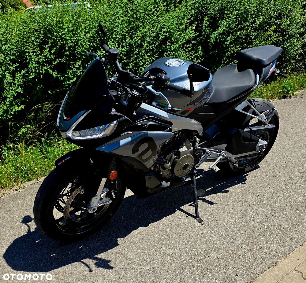 Aprilia Tuono - 6