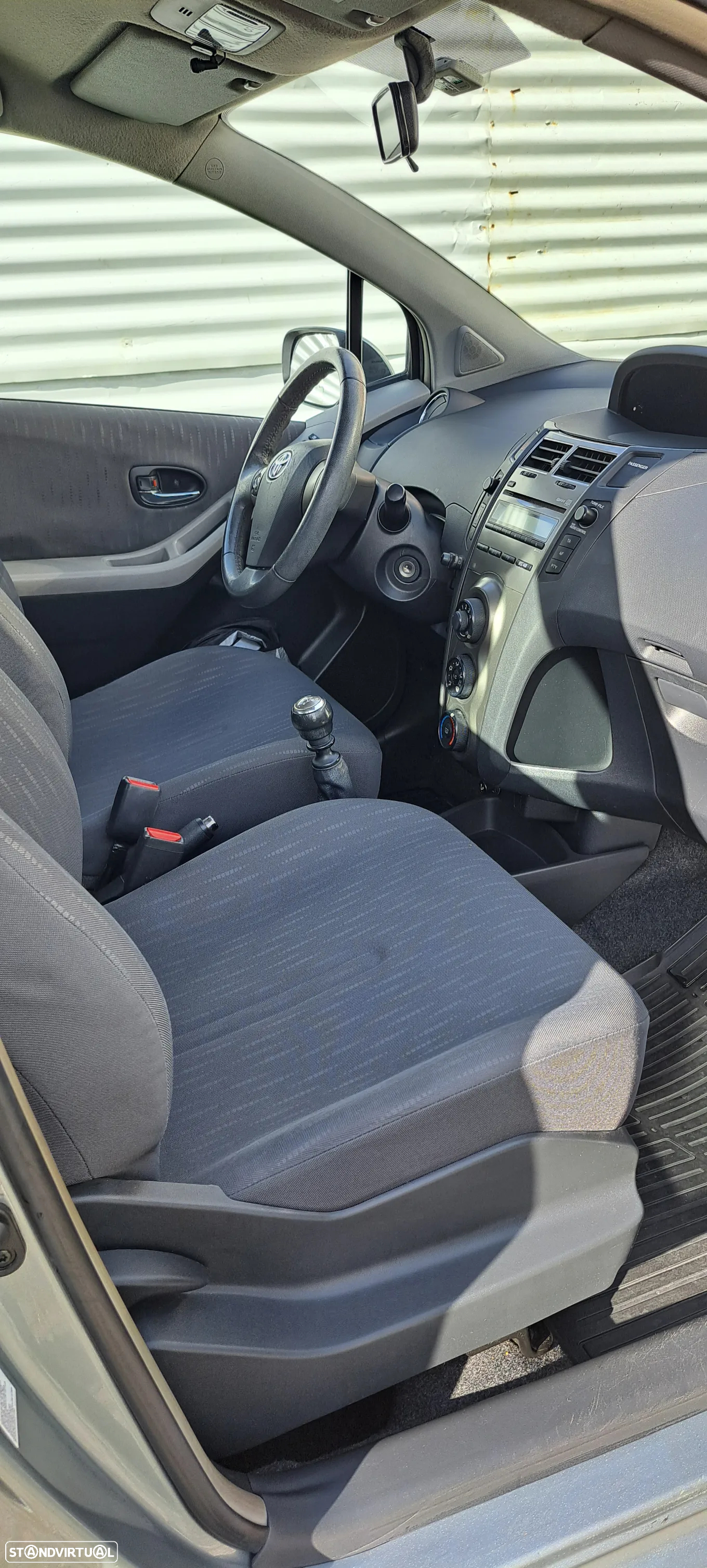 Toyota Yaris 1.4 D-4D AC Manual - 52