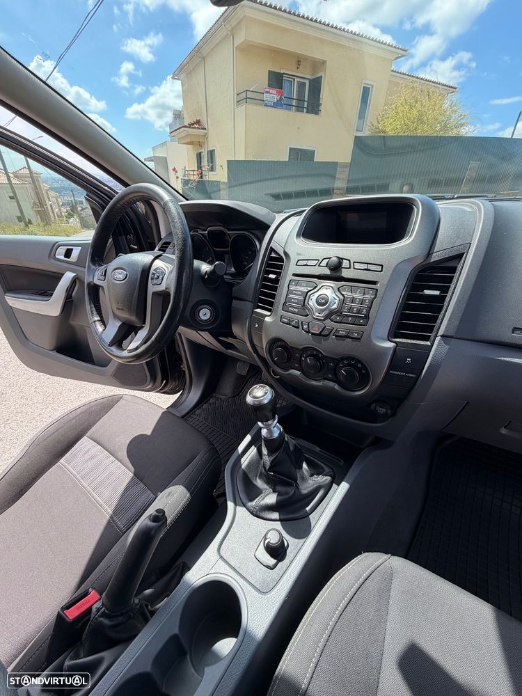 Ford Ranger XLT - 39