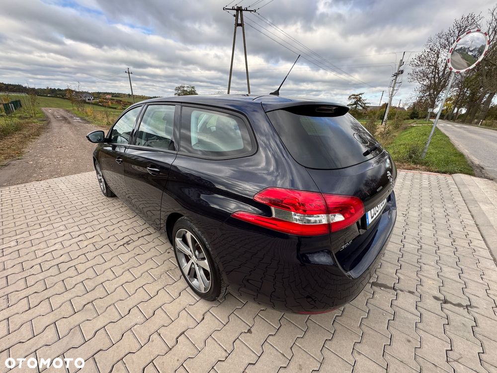 Peugeot 308 SW 1.2 PureTech Allure S&S - 20