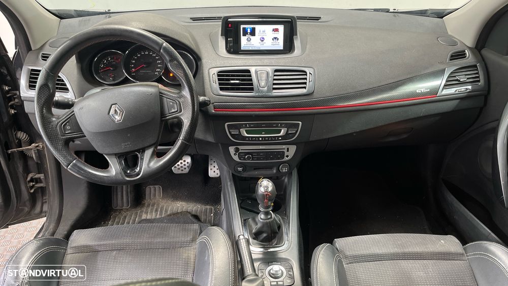 Renault Mégane 1.5 dCi GT Line Premium SS — fotografia 12