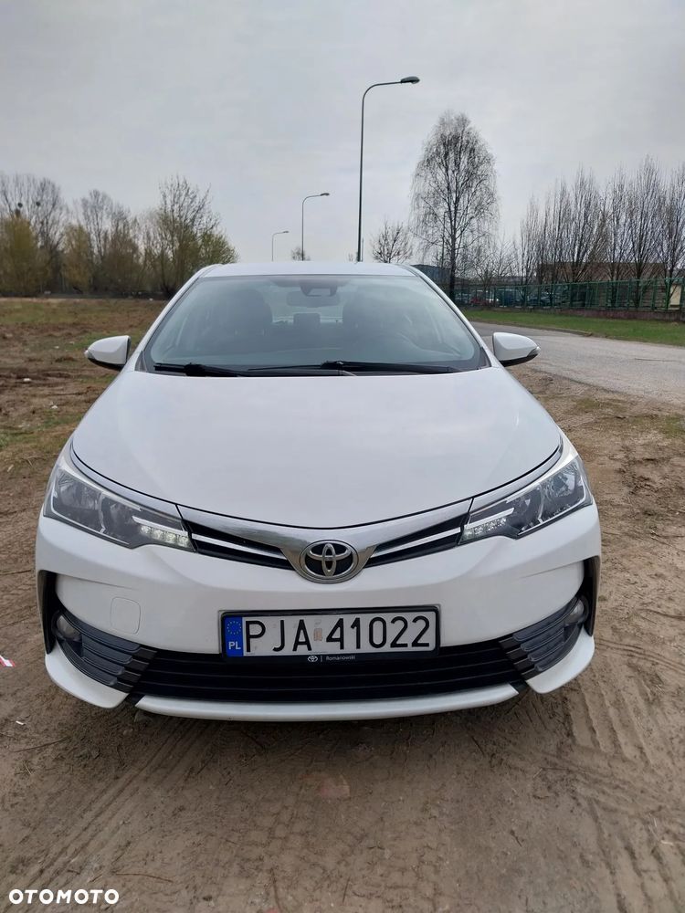 Toyota Corolla 1.6 Comfort - 9