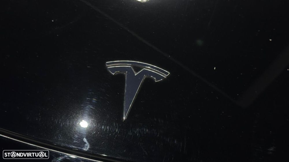 Tesla Model Y Long Range Dual Motor AWD - 8