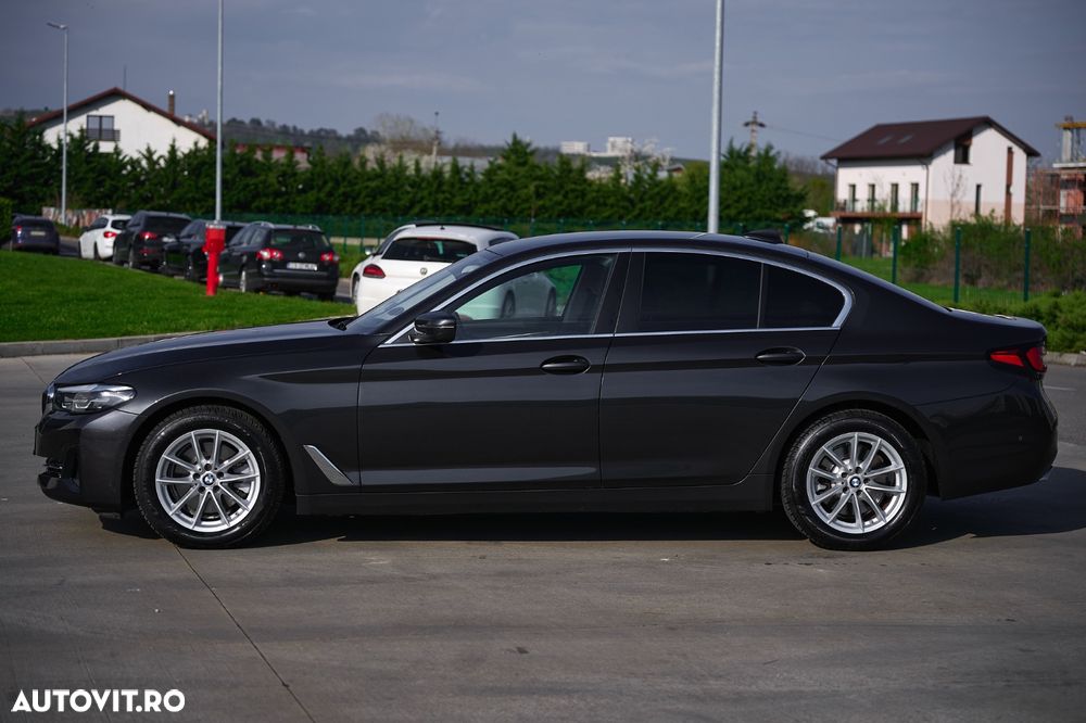 BMW Seria 5 520d AT - 9