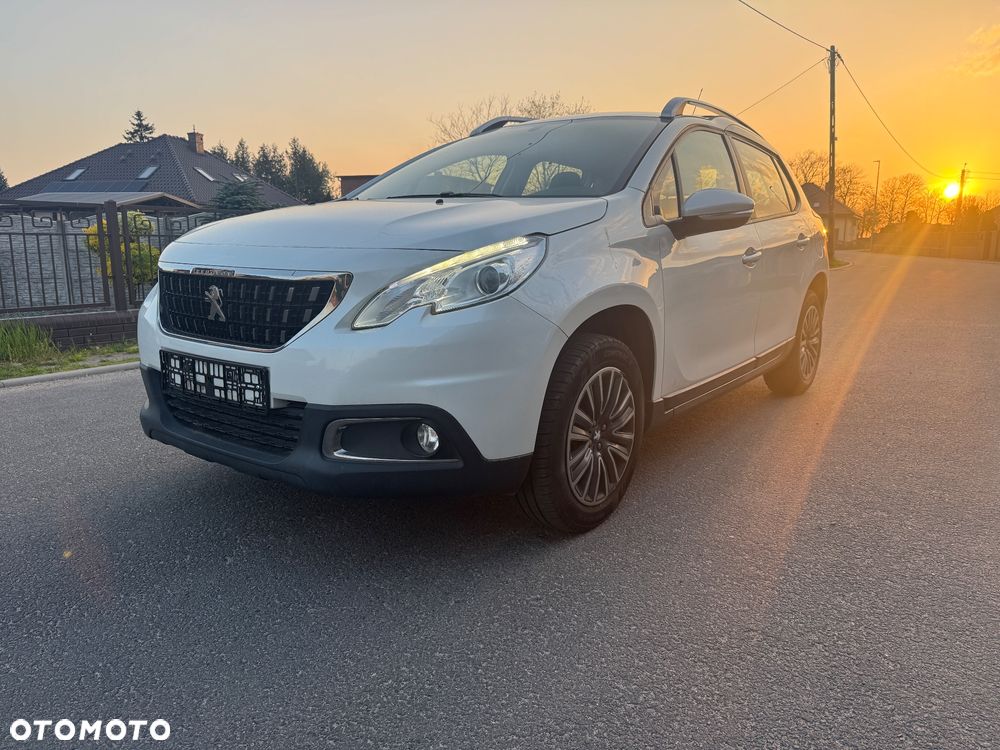 Peugeot 2008 PureTech 82 Urban Move - 1