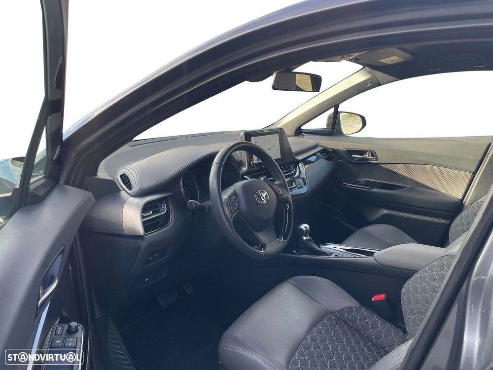 Toyota C-HR - 14