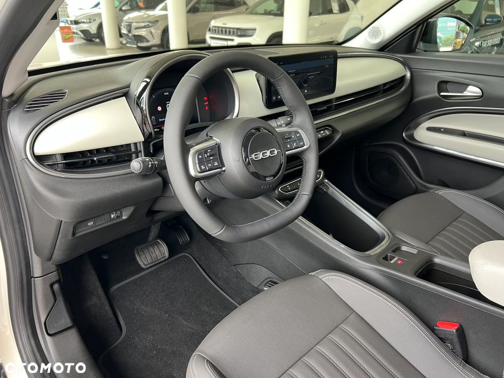 Fiat 600 1.2 Turbo La Prima eDCT - 13