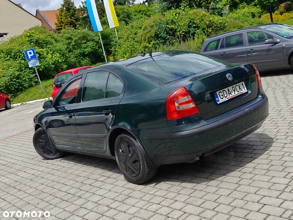 Skoda Superb 2.0 Exclusive - 6