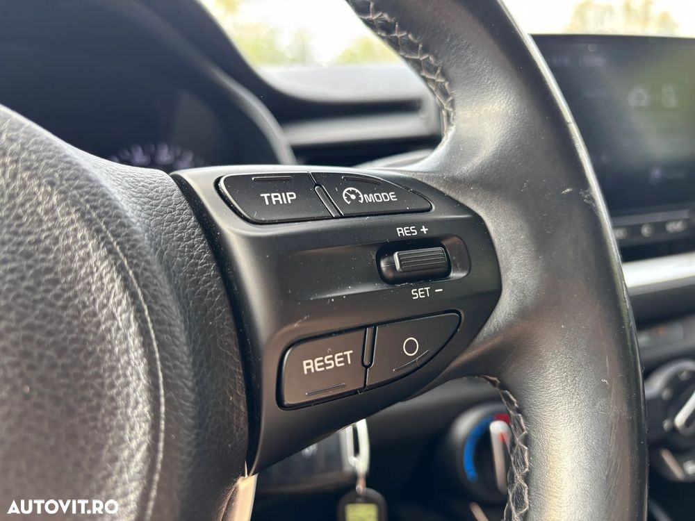 Kia Stonic 1.2 MPI 5MT Trend - 23