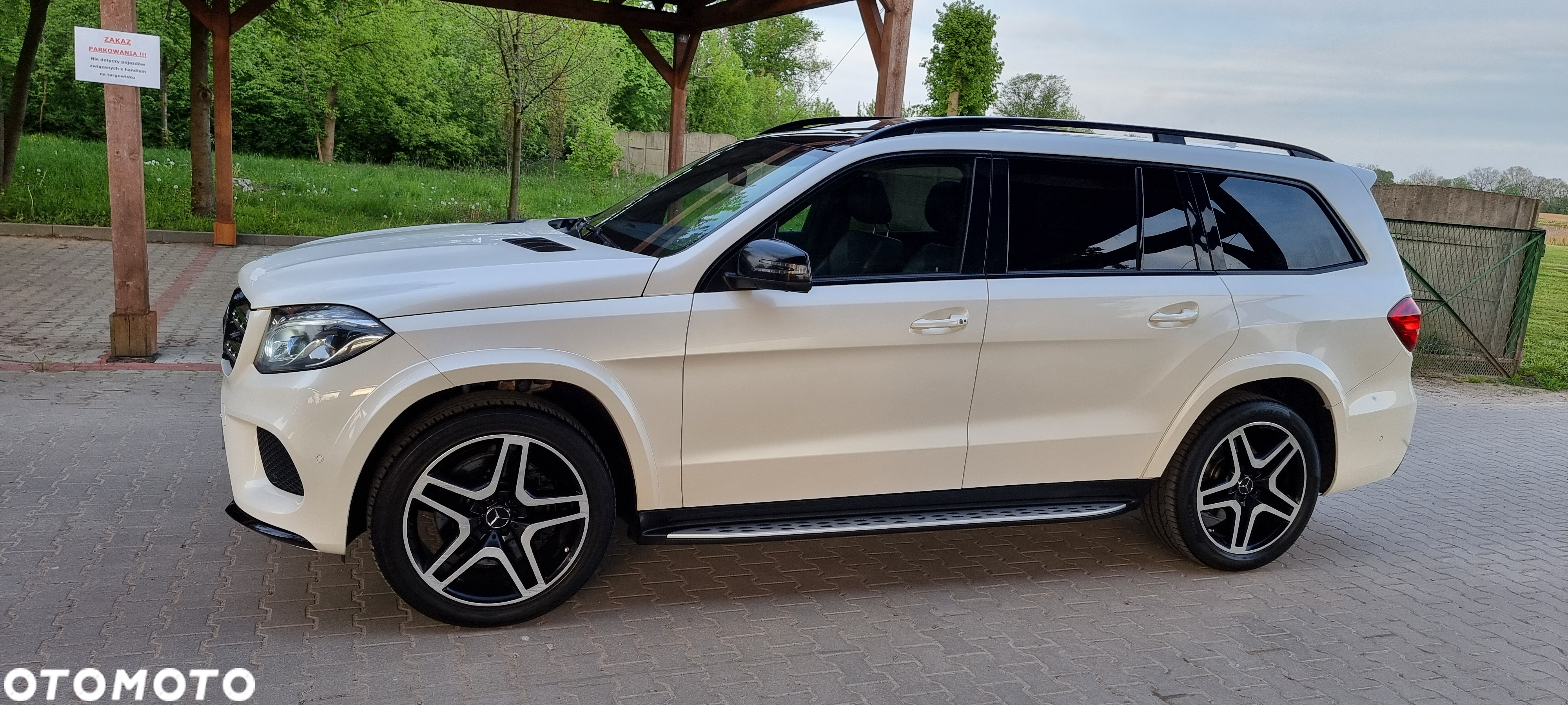 Mercedes-Benz GLS 350 d 4-Matic - 4