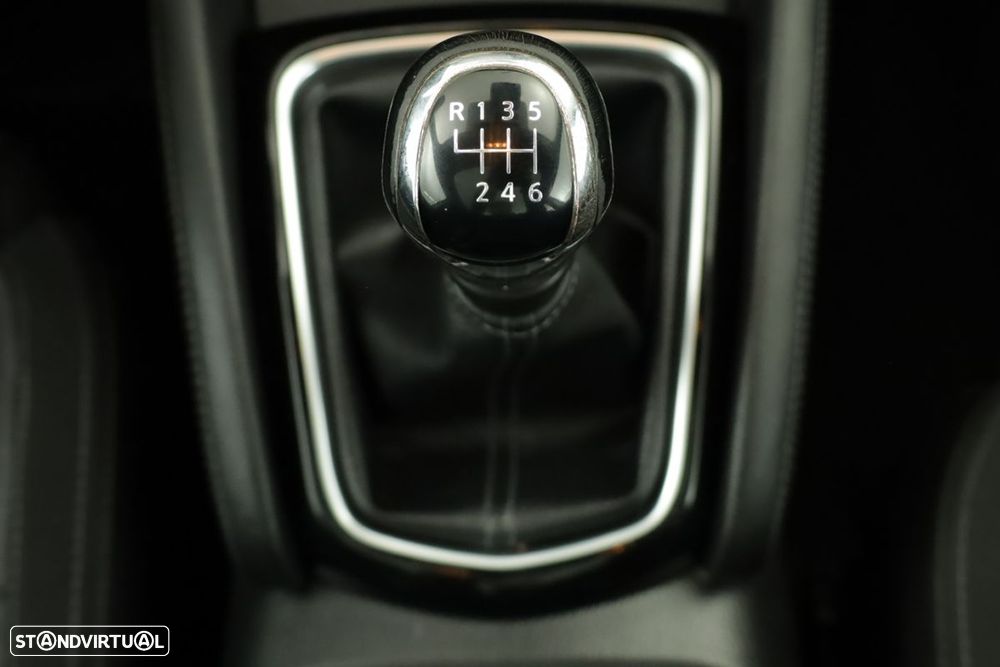 Nissan Qashqai 1.5 dCi N-Connecta 18 - 14