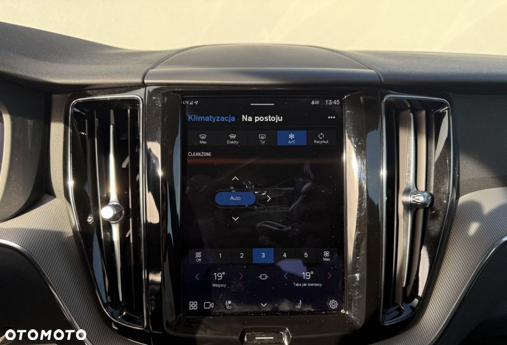 Volvo XC 60 - 21