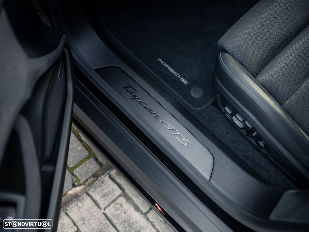 Porsche Taycan Sport Turismo GTS - 29
