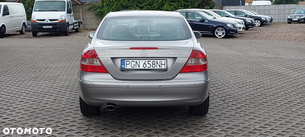 Mercedes-Benz CLK - 24