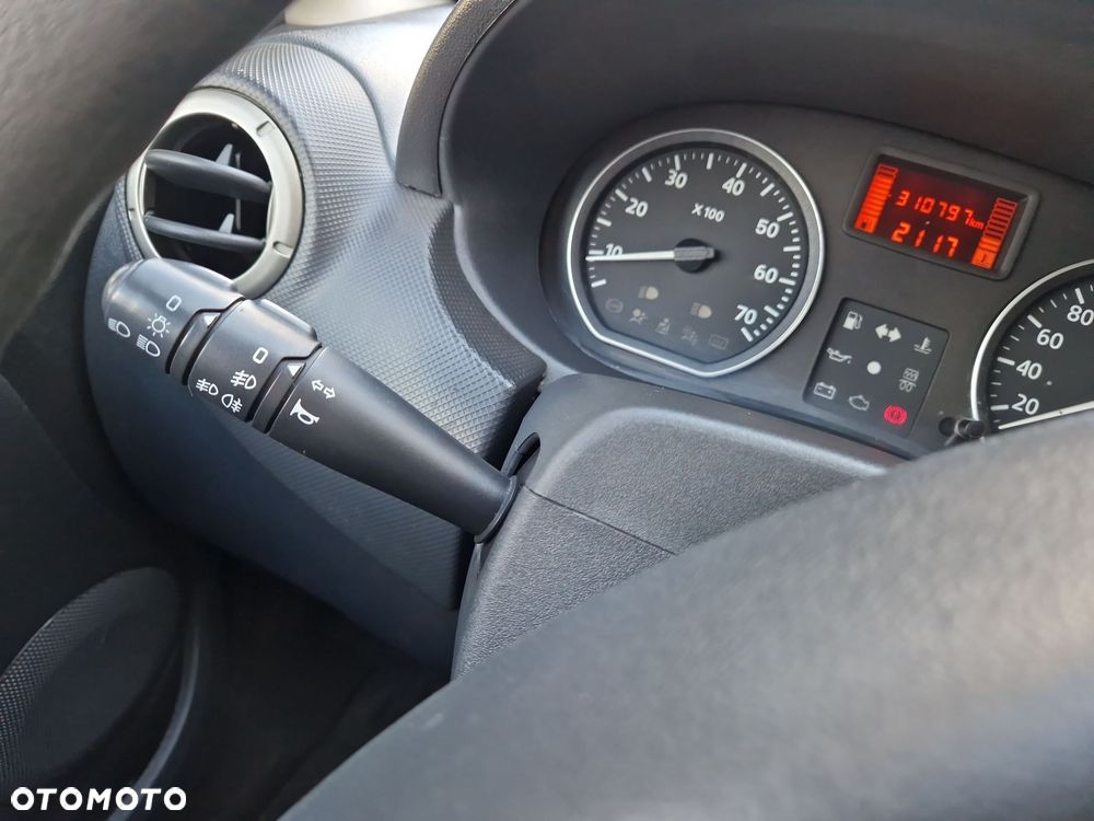 Dacia Sandero 1.5 dCi Laureate - 21