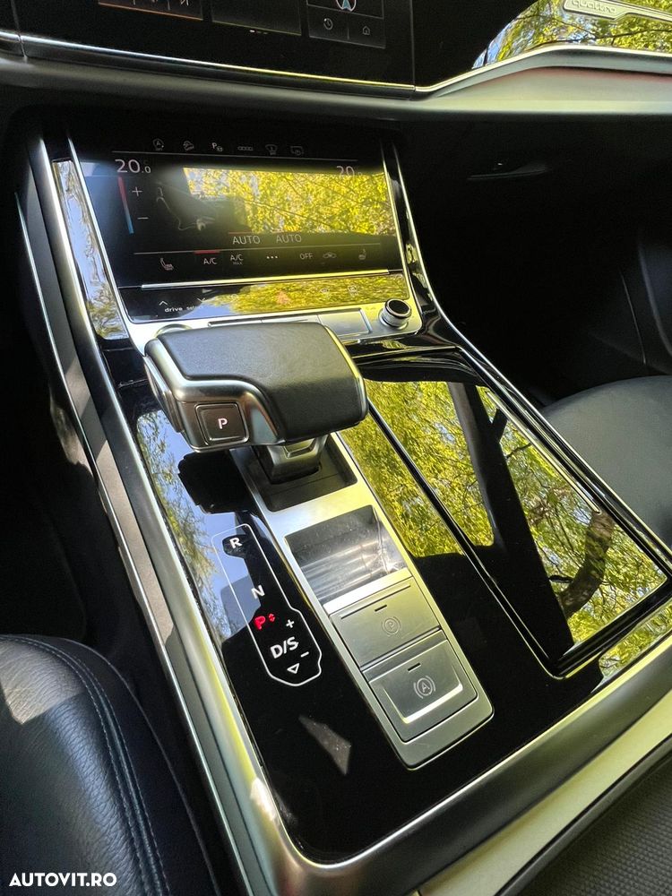 Audi Q7 3.0 55 TFSI quattro Tiptronic MHEV S Line - 8