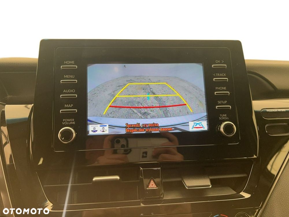 Toyota Camry - 20