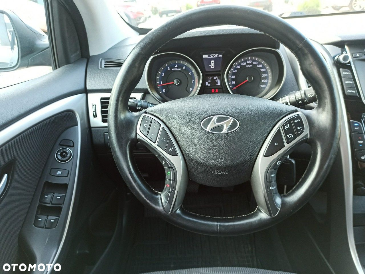 Hyundai i30 - 11