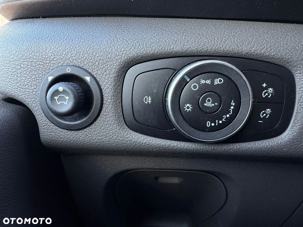 Ford TRANSIT BRYGADOWY 7 OSÓB - 18