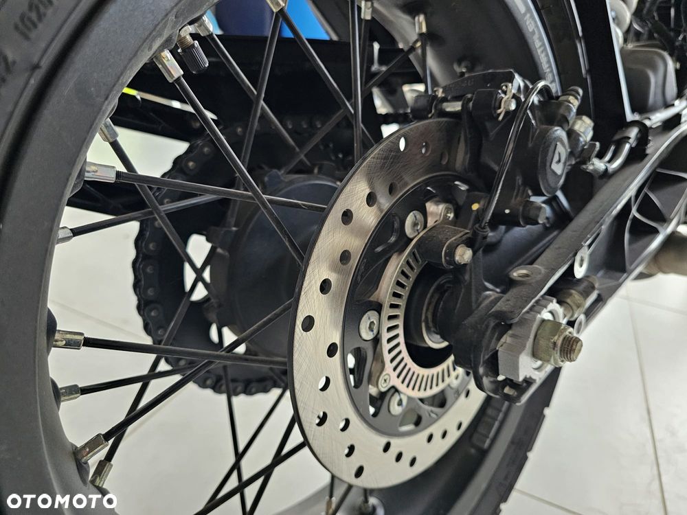 Husqvarna Svartpilen - 6