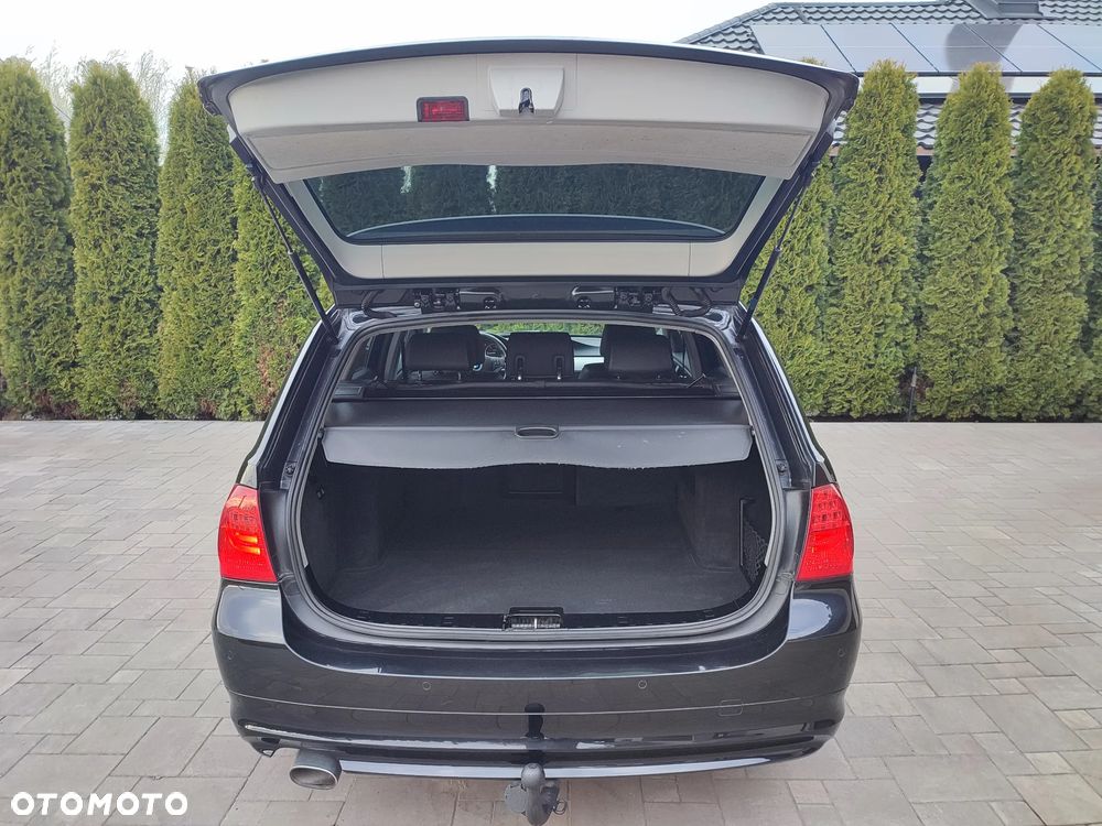 BMW Seria 3 320d - 17