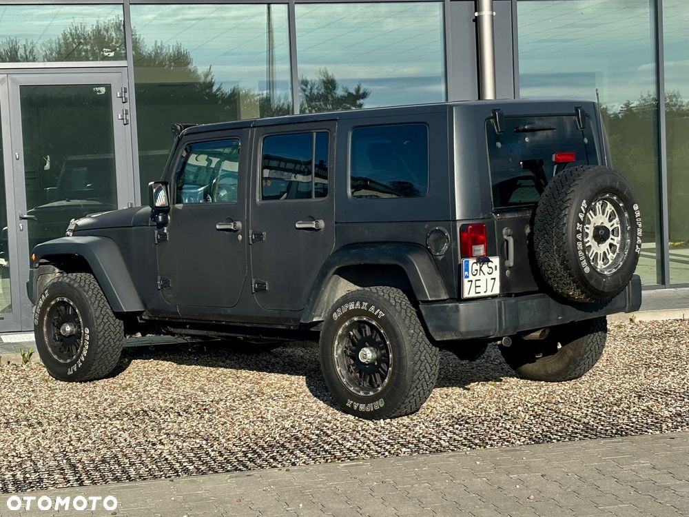 Jeep Wrangler - 11