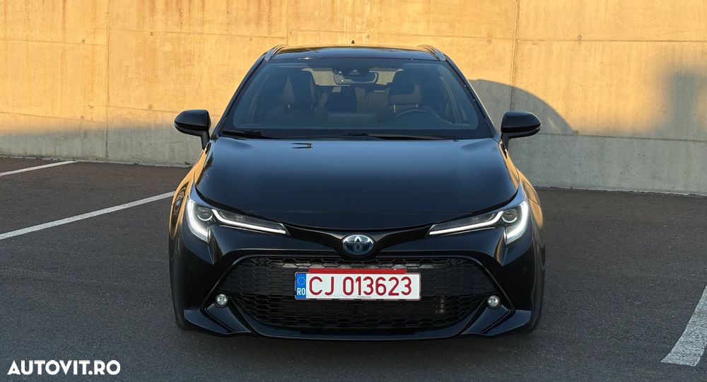 Toyota Corolla 1.8 Hybrid Team Deutschland - 3