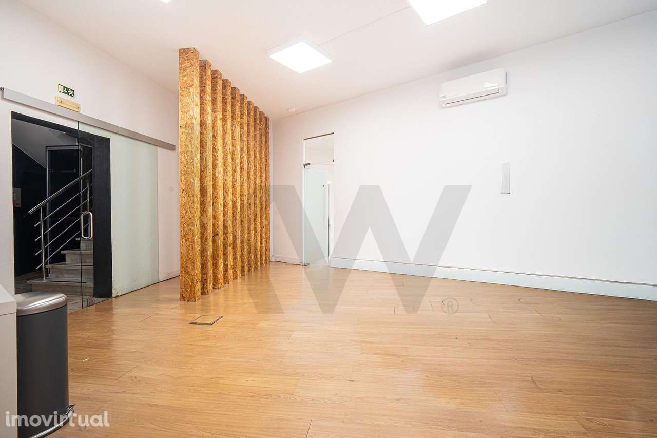 Espaço de Escritório com 100 m2 em Linda-a-Velha, Oeiras - Grande imagem: 5/7