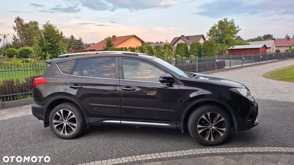 Toyota RAV4 - 1