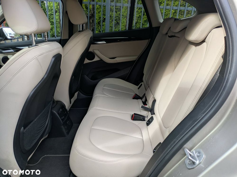 BMW X1 sDrive18i - 8