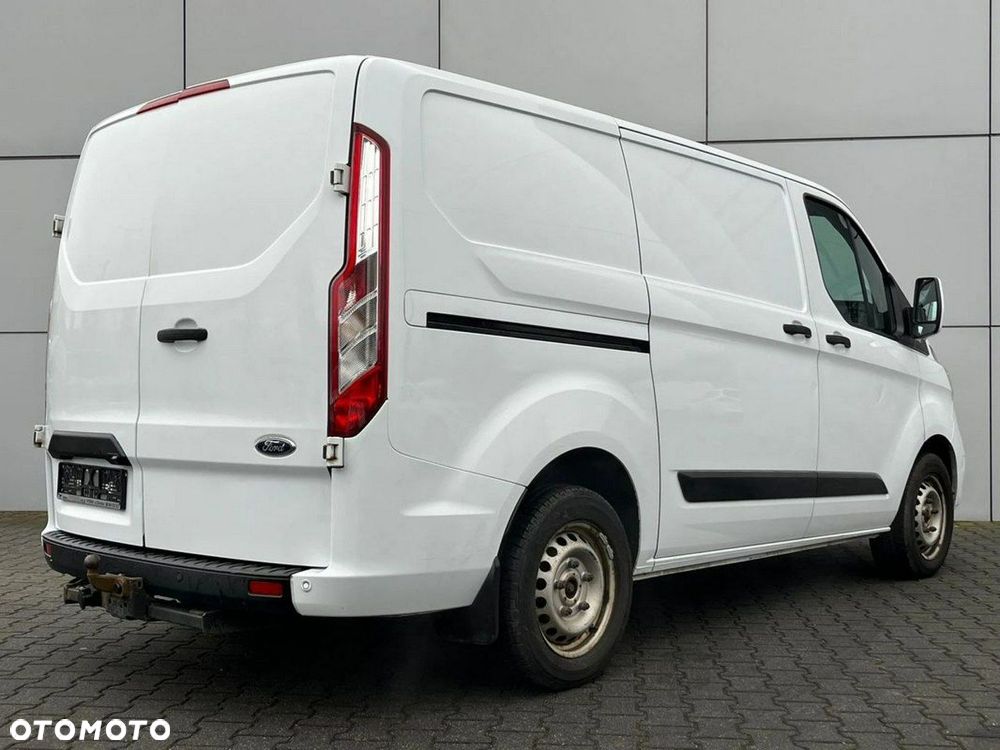 Ford Transit Custom - 8