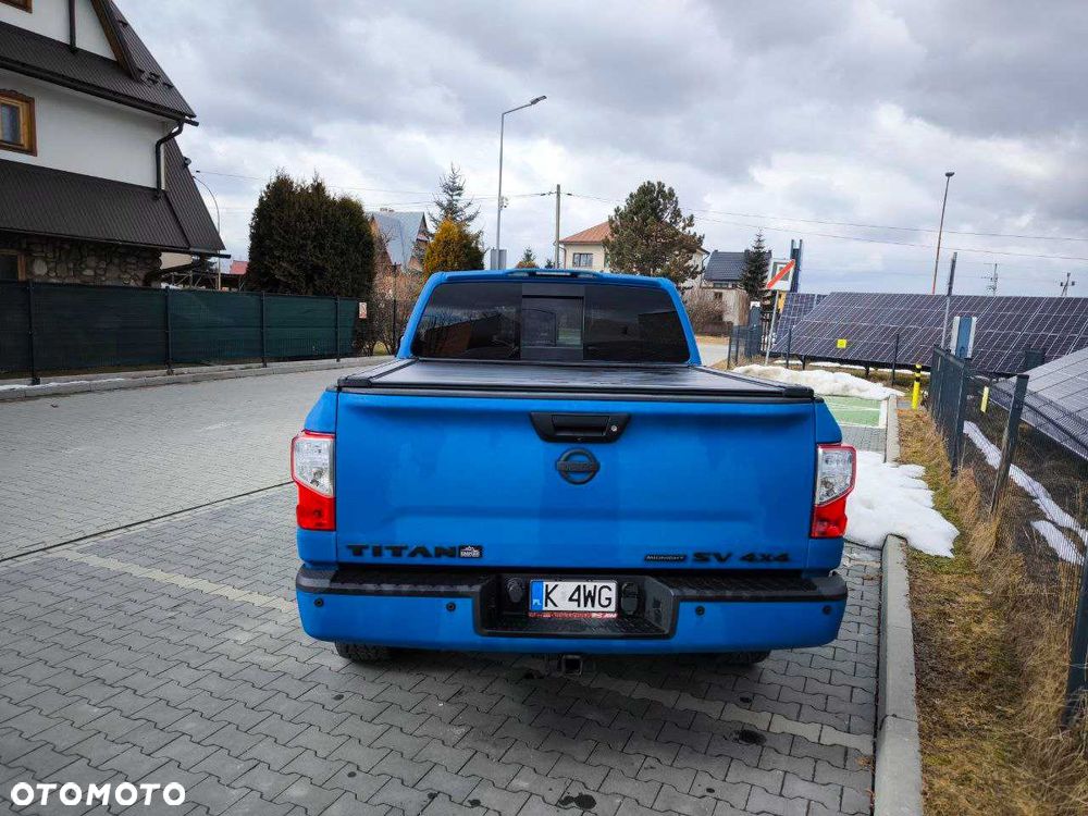 Nissan Titan - 5