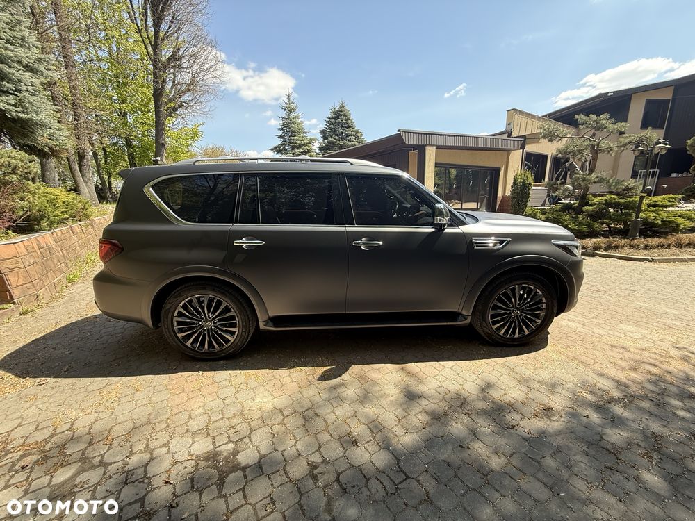 Infiniti QX80 - 4