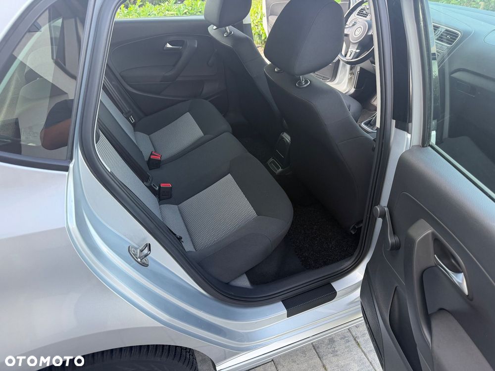 Volkswagen Polo - 8