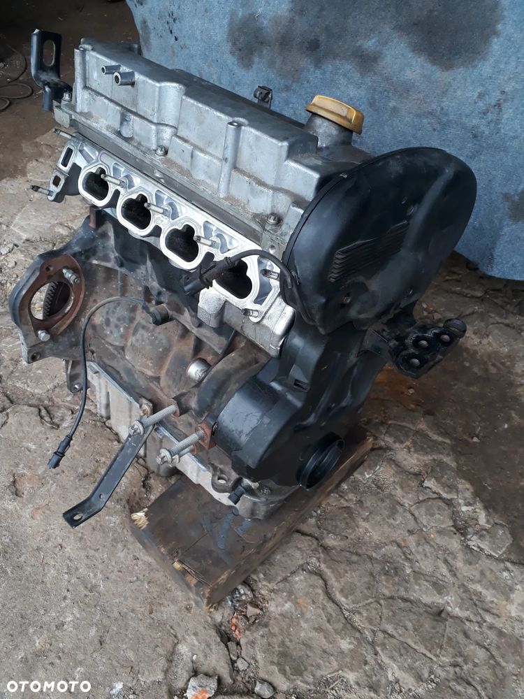 Silnik na części opel Z18xe 125 KM pokrywa - 5