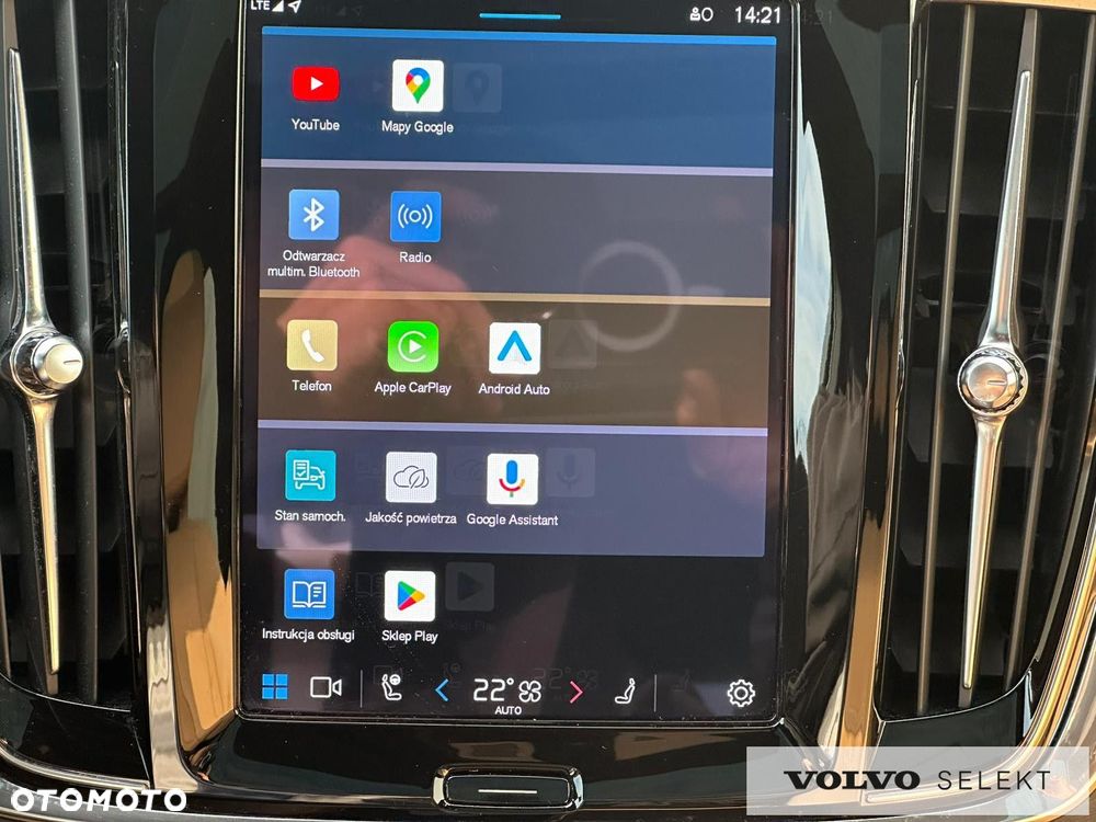 Volvo V90 Cross Country - 22