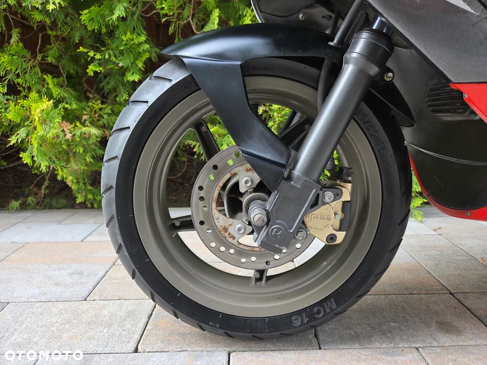 Aprilia SR - 21