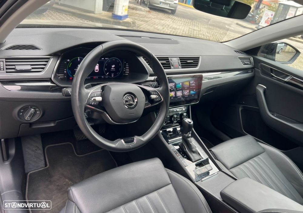 Skoda Superb Break 1.4 TSI iV Laurin&Klement DSG - 24