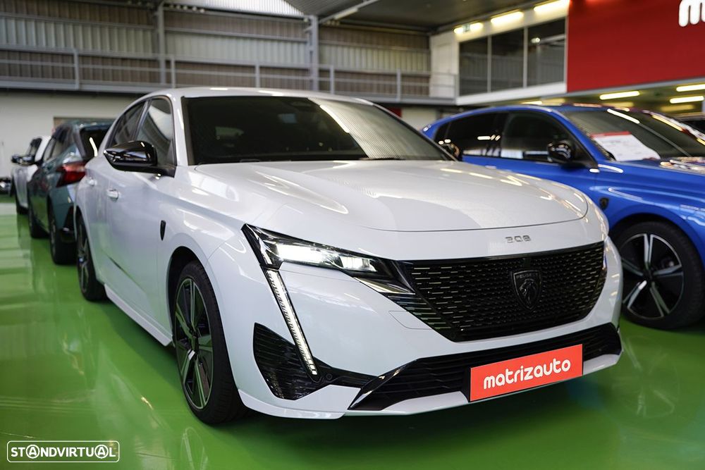 Peugeot 308 1.2 PureTech GT EAT8 - 1