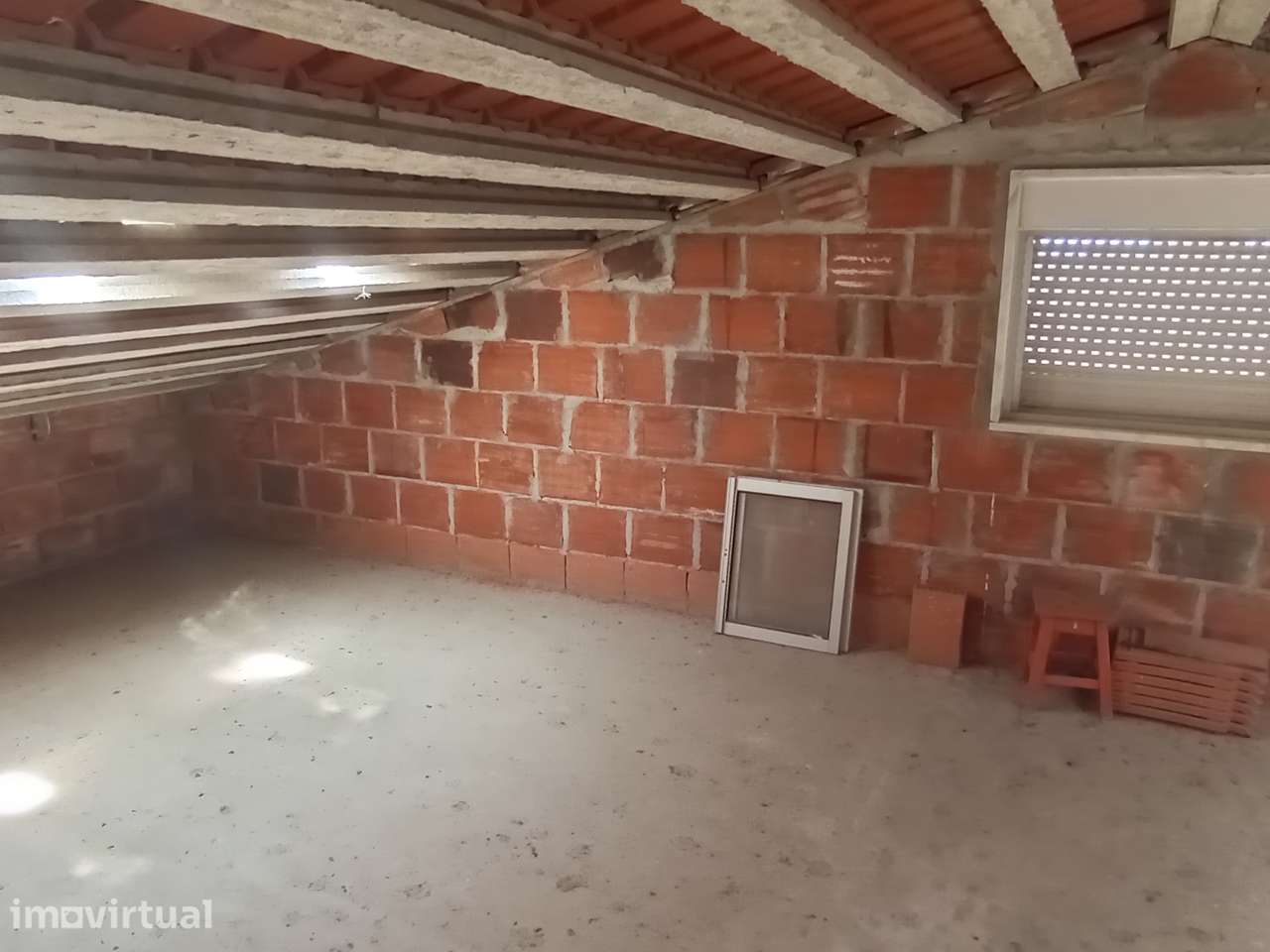 Moradia T5 isolada com jardim e terraço em Setúbal - Grande imagem: 5/20