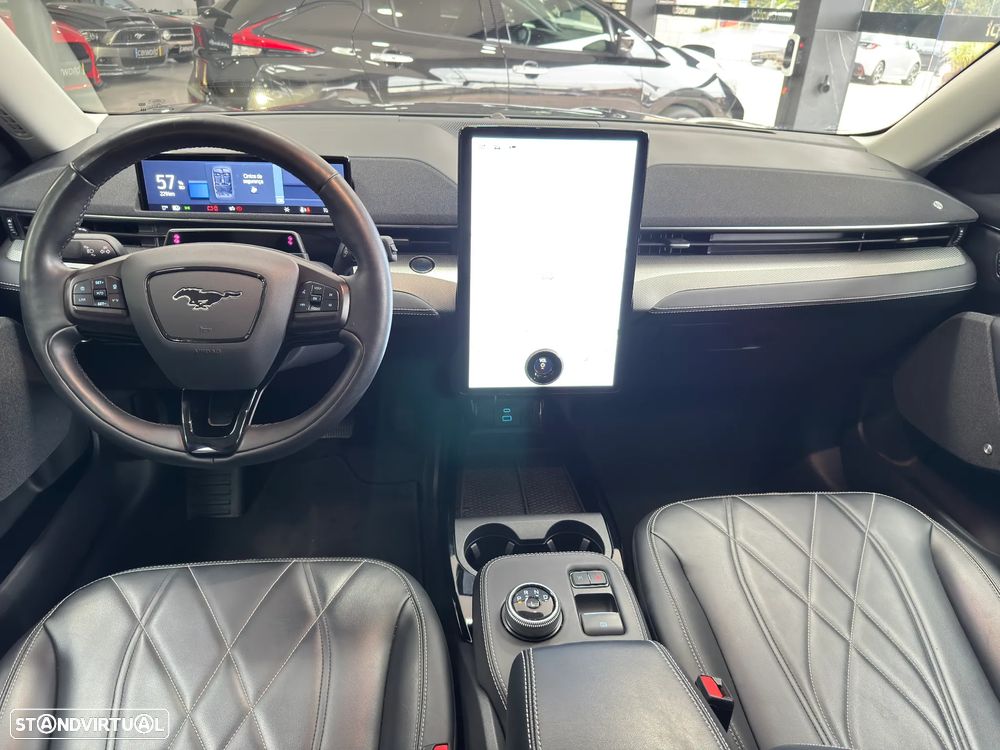Ford Mustang Mach-E AWD PREMIUM - 13