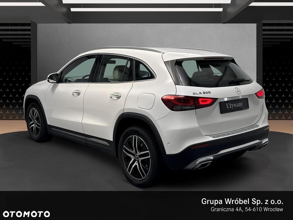 Mercedes-Benz GLA 200 Progressive - 3